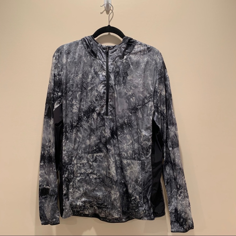lululemon men’s large water repellent pullover
